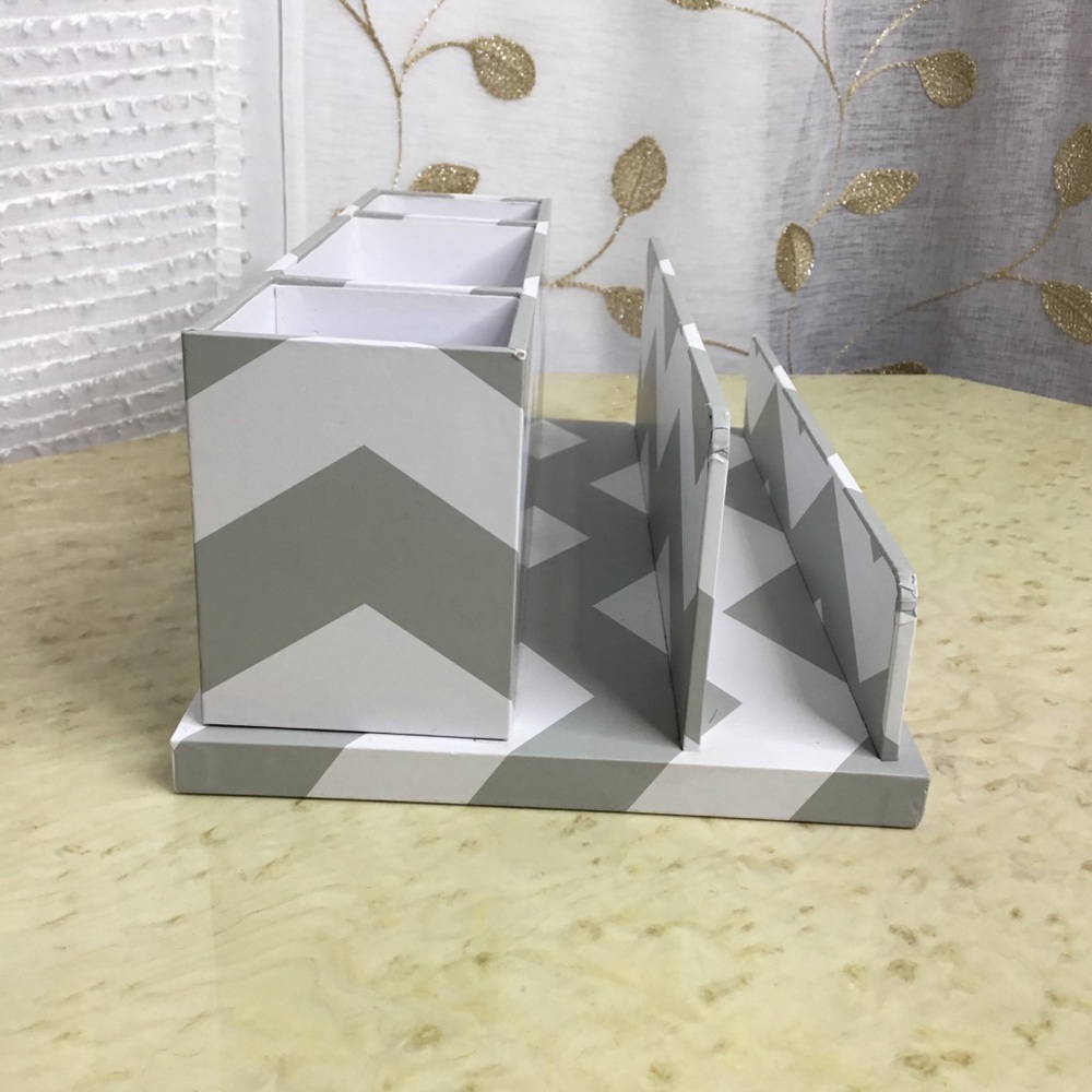 Macbeth Collection Desk Organizer - Picture 4 of 13
